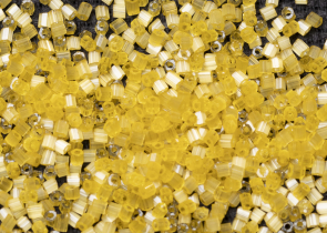 Бисер Чехия сатиновая рубка 10/0 50г 05181 желтый